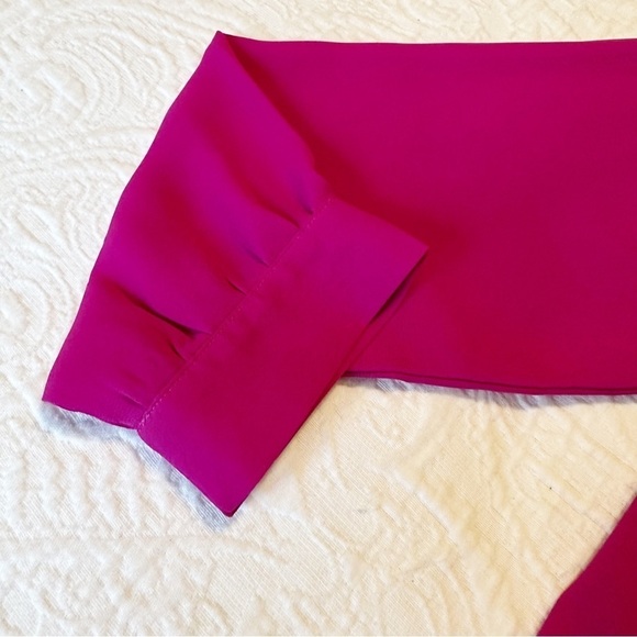Trisha Tyler Pleated Back Pin Dot Pink Top - Medium - Picture 6 of 9